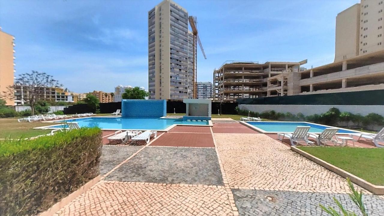 Apartamentos Turisticos Rocha Tower 3 Portimão Exteriör bild